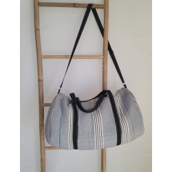 Sac de weekend artisanal guinéen | Sac de voyage en tissu africain