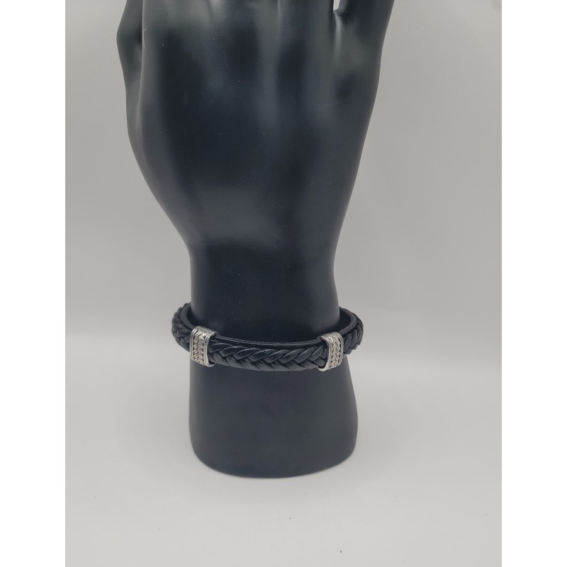 Black Braided Men’s Bracelet – Engraved Rings | Modern & Timeless Style