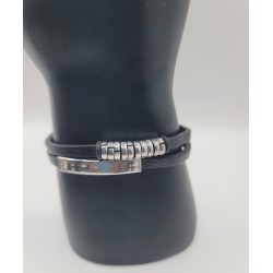 Men’s Multi-Strap Black Bracelet – Silver Bar | Modern & Elegant Design