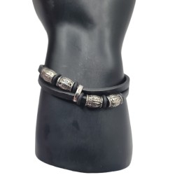 Bracelet Homme Gravé – Live Love Laugh | Cuir Noir & Perles Métalliques