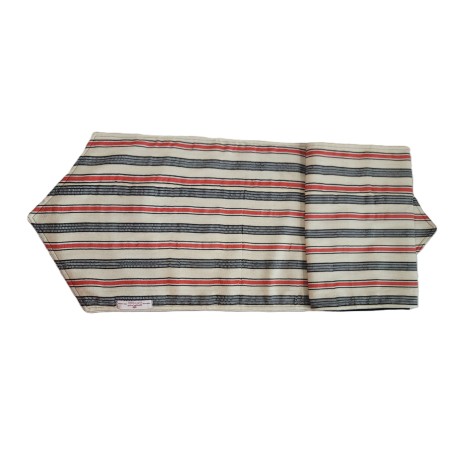 Chemin de table artisanal écru noir rouge en coton tissé main de Guinée. Une décoration ethnique chic élégante et durable.