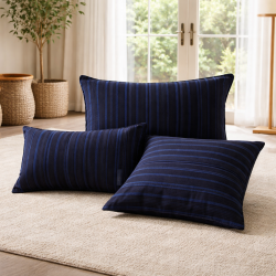 Housse de coussin bleu royal et noir 60x40 | L’Atelier D’Assi